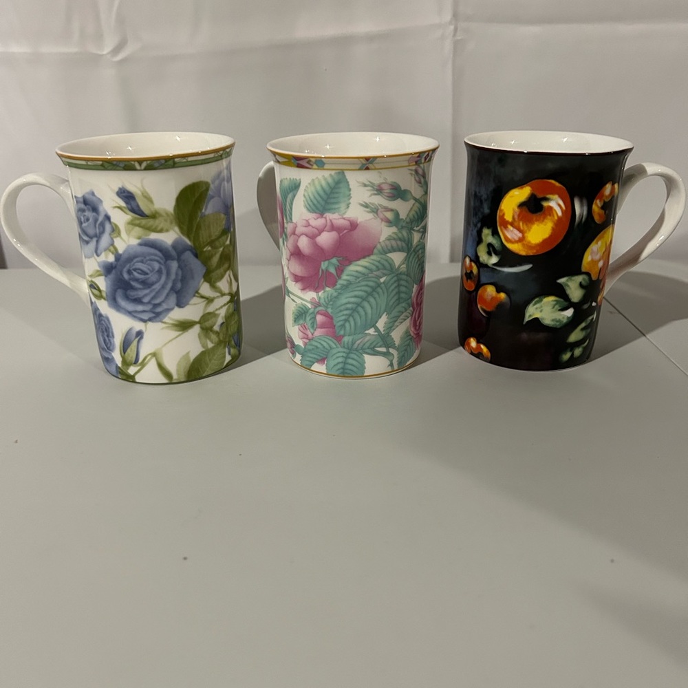 Mayfair and Jackson Bone China Mugs NWOT